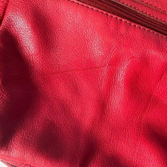 Authentic Fossil Explorer Foldover Crossbody RED. - Picture 4 of 7